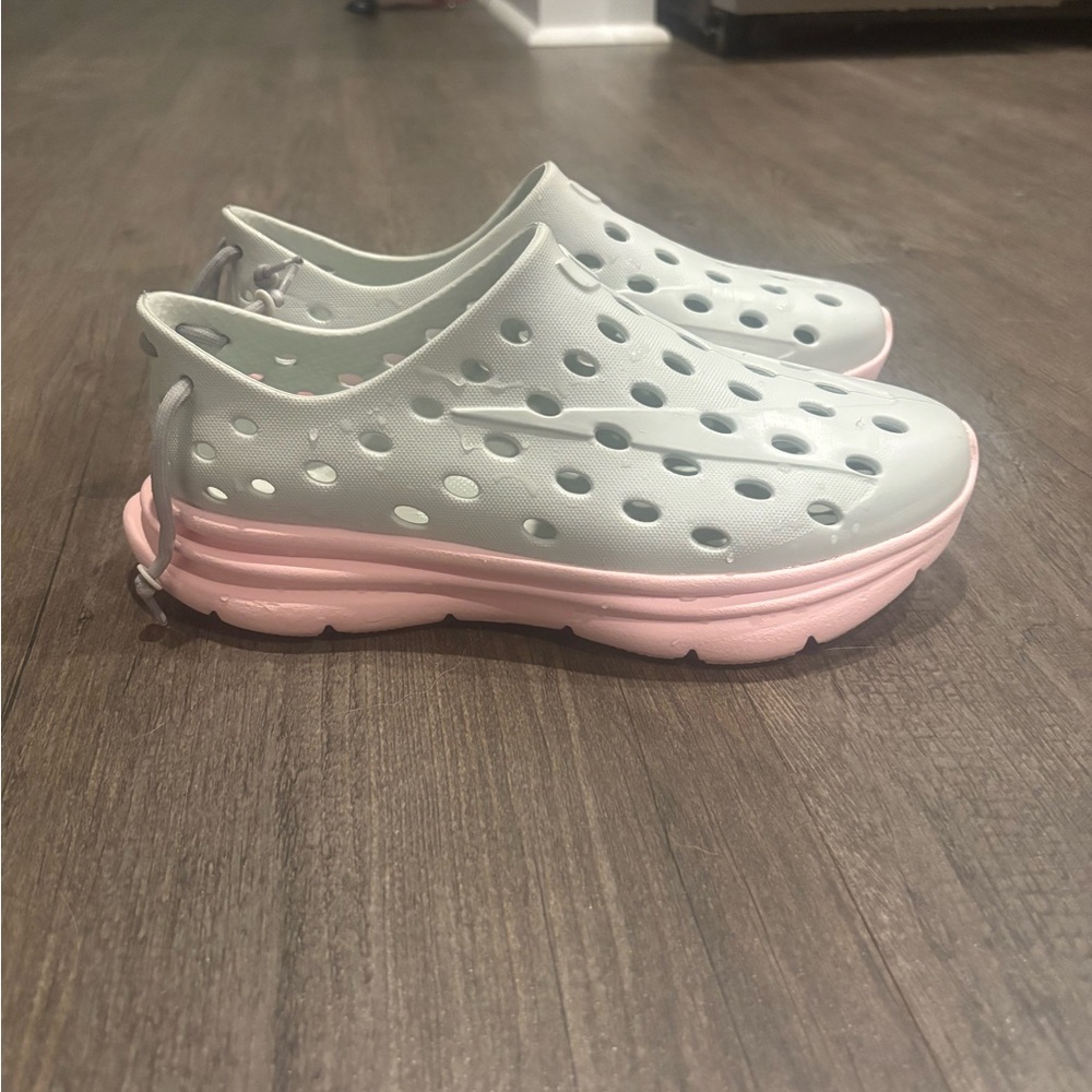 KANE Revive Active Recovery Shoe